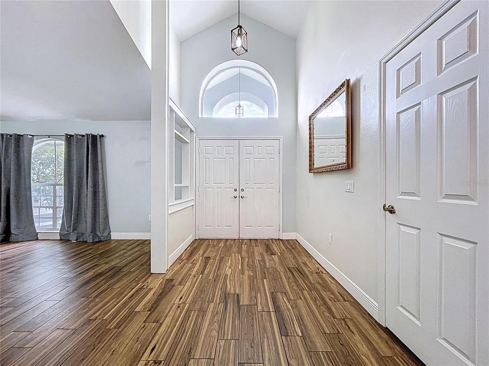 For Sale: $484,900 (3 beds, 2 baths, 2038 Square Feet)