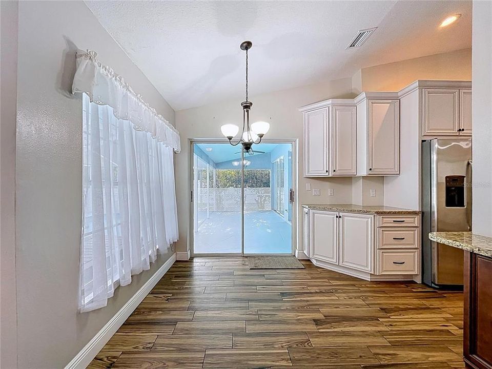 For Sale: $484,900 (3 beds, 2 baths, 2038 Square Feet)