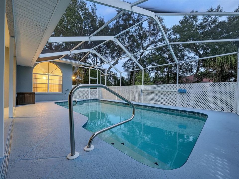 For Sale: $484,900 (3 beds, 2 baths, 2038 Square Feet)