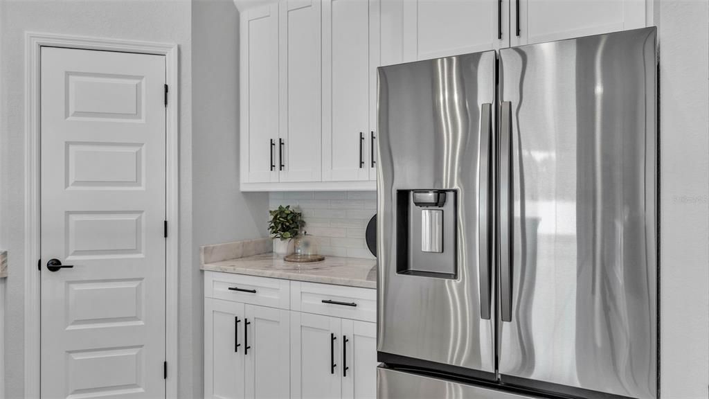 For Rent: $2,795 (3 beds, 2 baths, 2008 Square Feet)