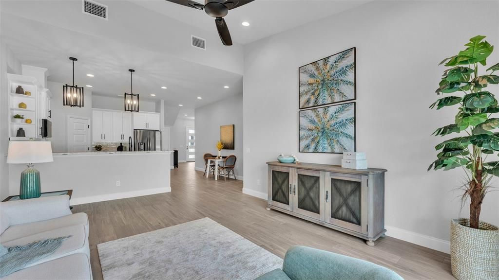 For Rent: $2,795 (3 beds, 2 baths, 2008 Square Feet)