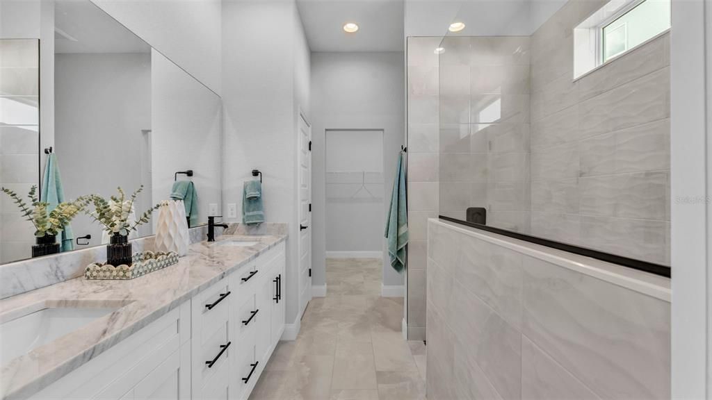 For Rent: $2,795 (3 beds, 2 baths, 2008 Square Feet)