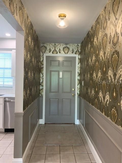 For Rent: $1,475 (1 beds, 1 baths, 653 Square Feet)