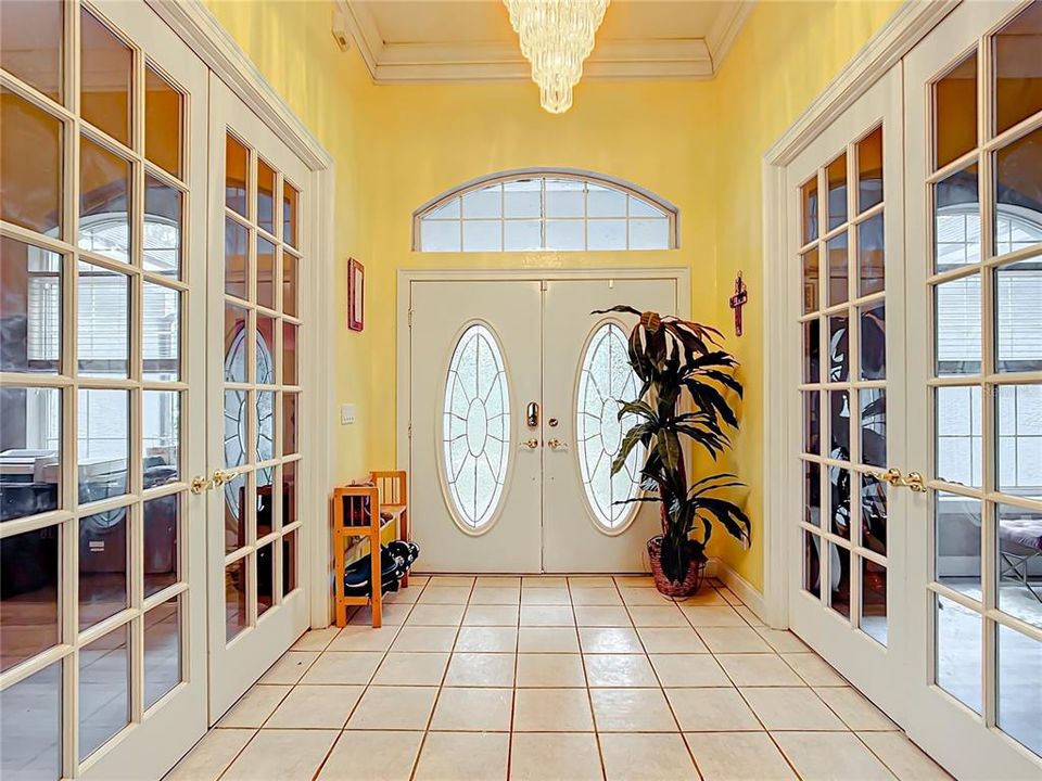 Activo con contrato: $875,000 (4 camas, 3 baños, 3131 Pies cuadrados)