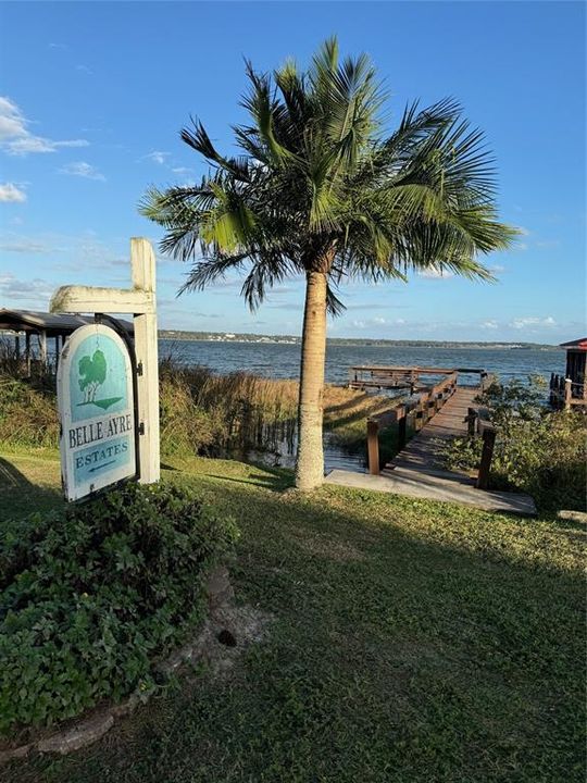 For Sale: $290,000 (2 beds, 1 baths, 1200 Square Feet)