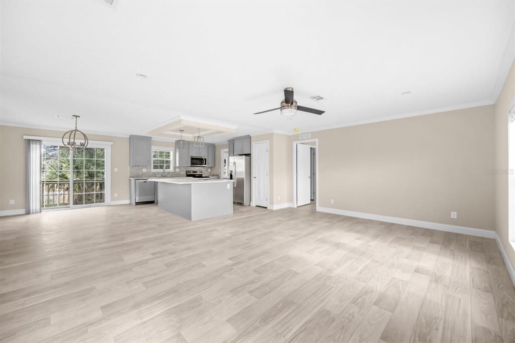 На продажу: $295,000 (4 спален, 2 ванн, 1780 Квадратных фут)