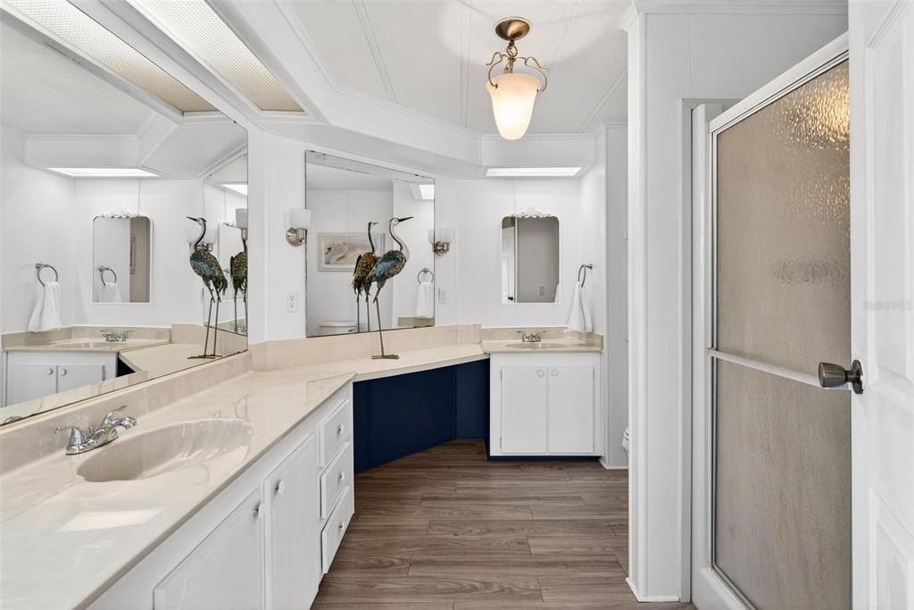 For Sale: $238,000 (2 beds, 2 baths, 1558 Square Feet)