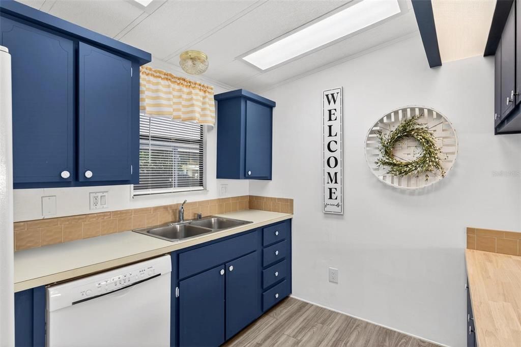 For Sale: $238,000 (2 beds, 2 baths, 1558 Square Feet)