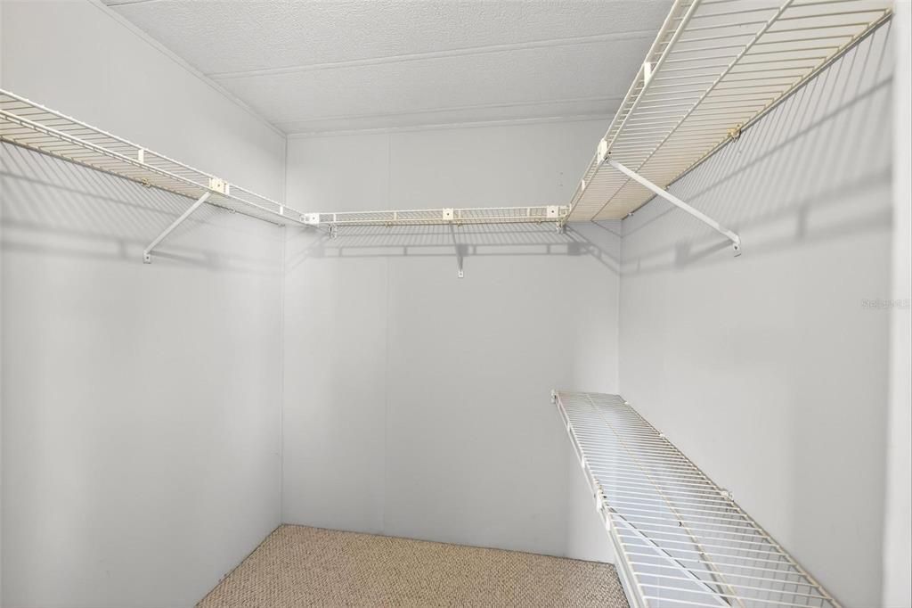 For Sale: $238,000 (2 beds, 2 baths, 1558 Square Feet)