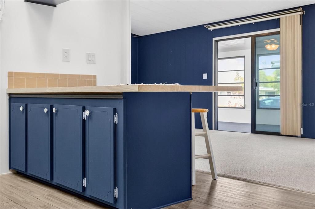 For Sale: $238,000 (2 beds, 2 baths, 1558 Square Feet)