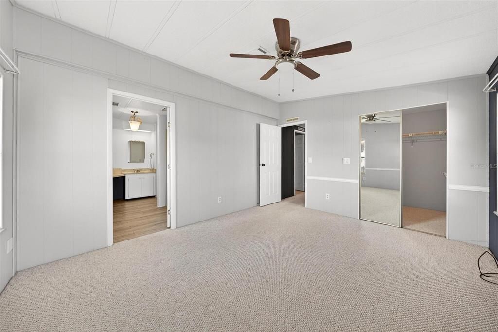 For Sale: $238,000 (2 beds, 2 baths, 1558 Square Feet)