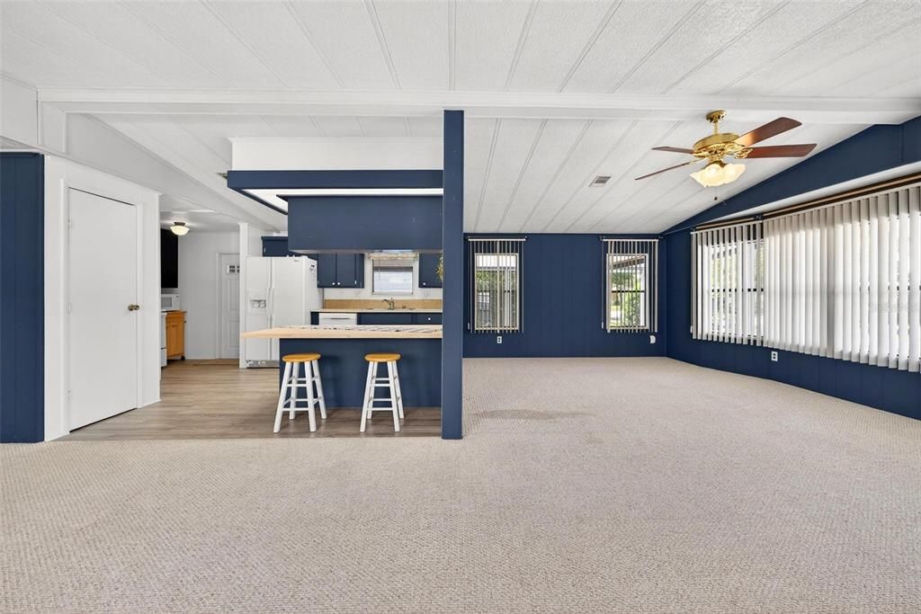 For Sale: $238,000 (2 beds, 2 baths, 1558 Square Feet)