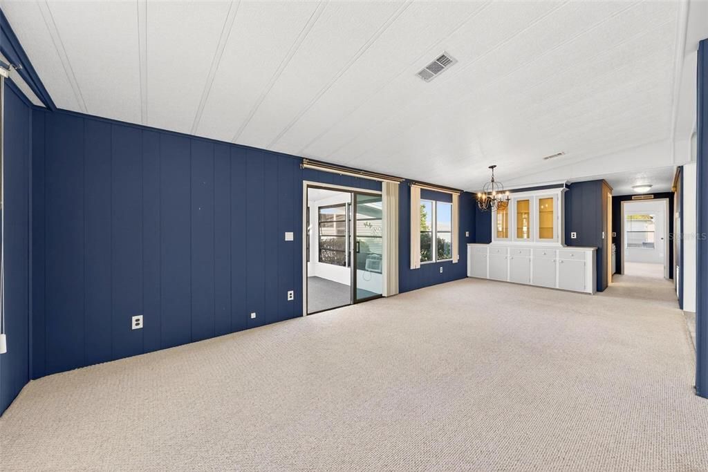 For Sale: $238,000 (2 beds, 2 baths, 1558 Square Feet)