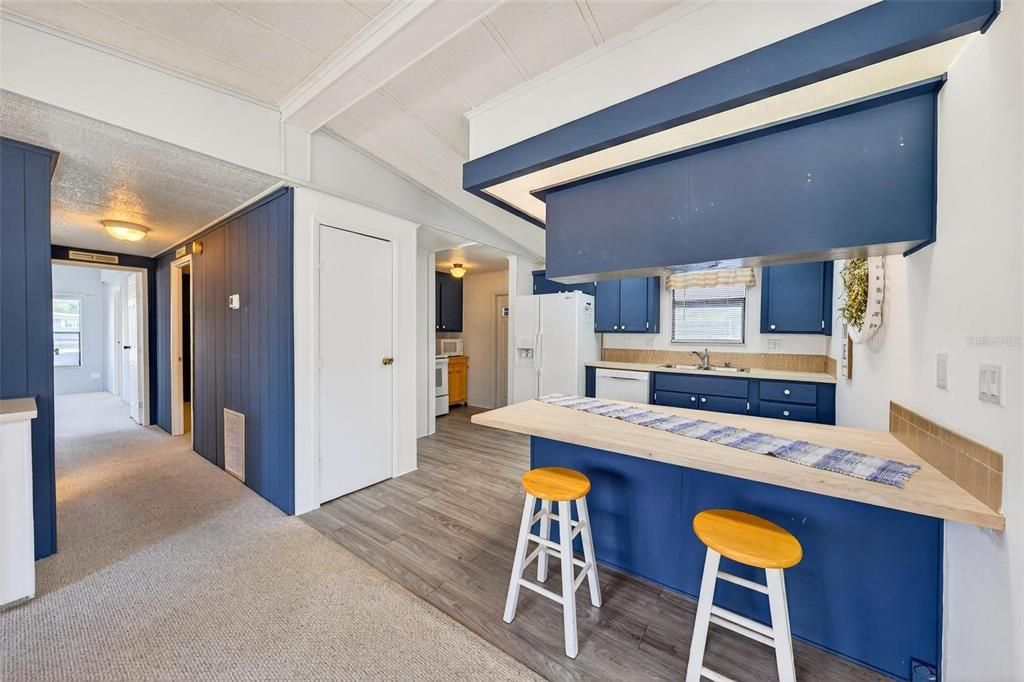 For Sale: $238,000 (2 beds, 2 baths, 1558 Square Feet)