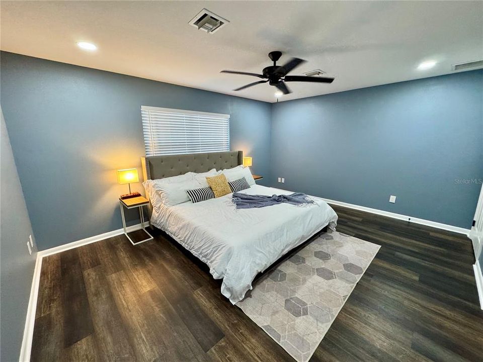 待售: $270,000 (3 贝兹, 2 浴室, 1686 平方英尺)