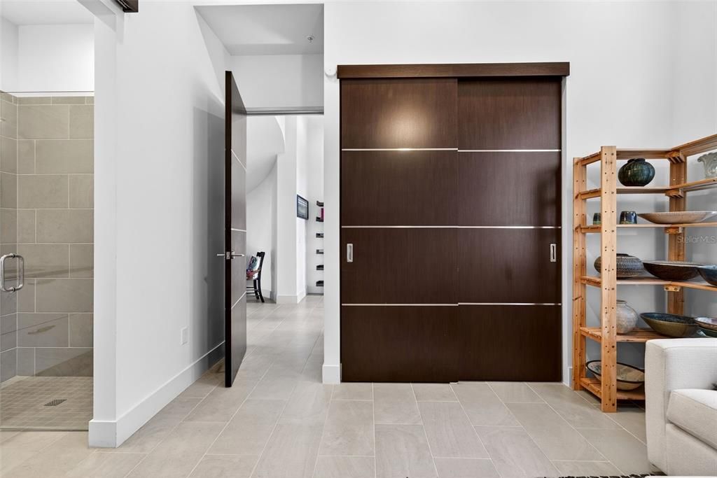 En Venta: $965,000 (2 camas, 2 baños, 1680 Pies cuadrados)