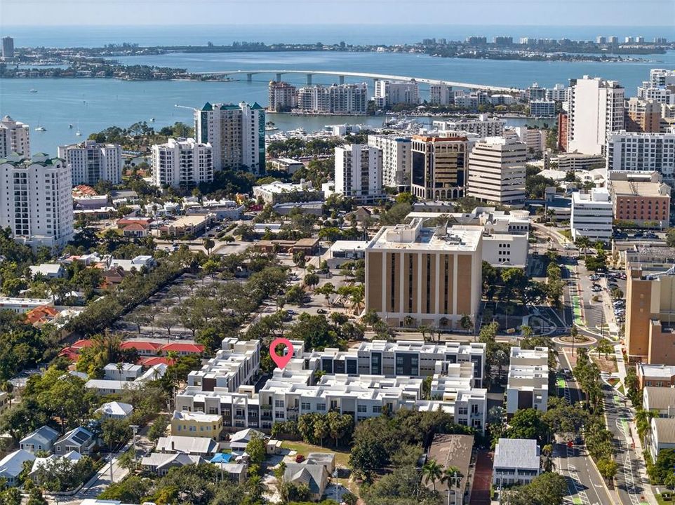 En Venta: $965,000 (2 camas, 2 baños, 1680 Pies cuadrados)