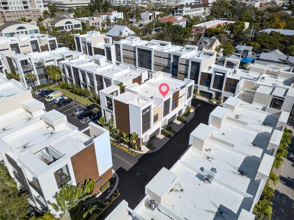 En Venta: $965,000 (2 camas, 2 baños, 1680 Pies cuadrados)