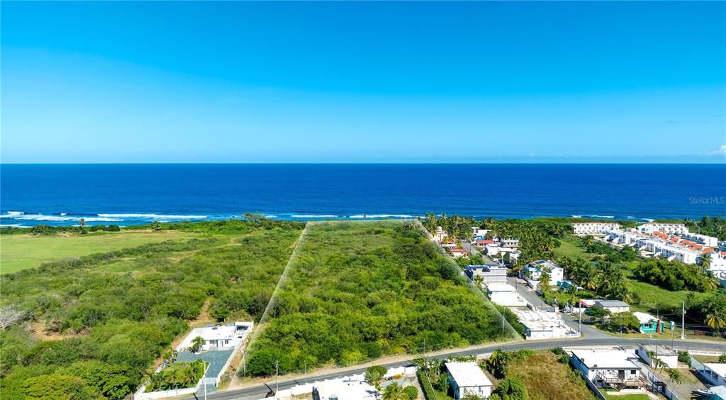 На продажу: $2,775,000 (6.80 acres)