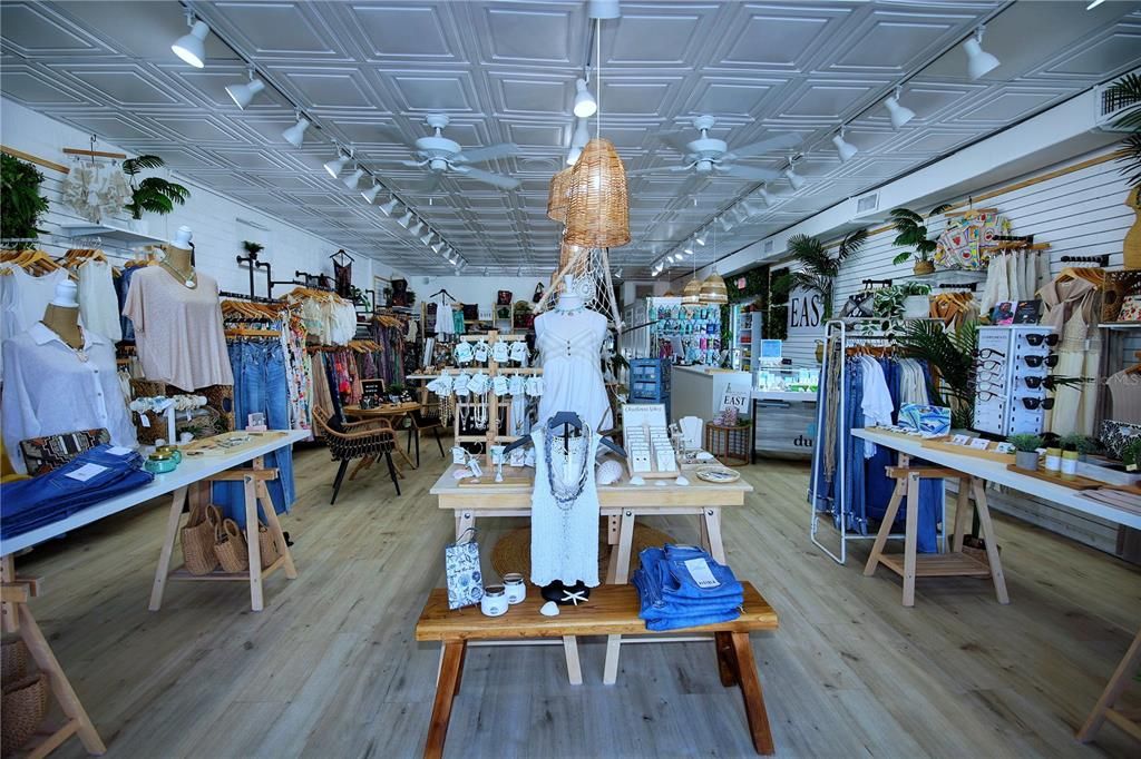 En Venta: $1,150,000 (0 camas, 0 baños, 1449 Pies cuadrados)