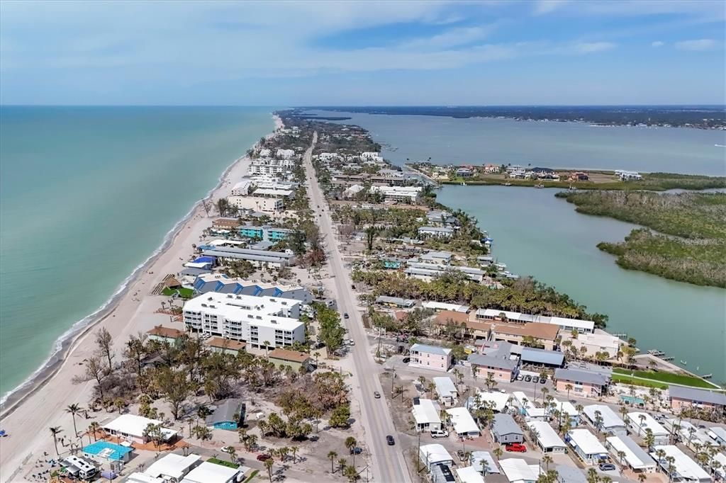 待售: $820,000 (1 贝兹, 2 浴室, 800 平方英尺)