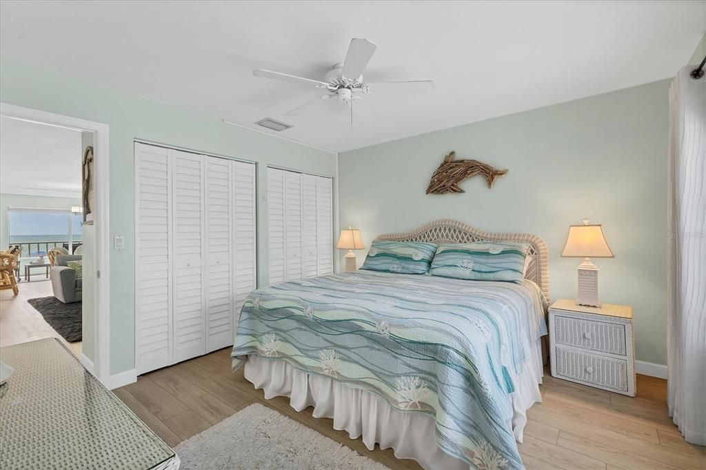 待售: $820,000 (1 贝兹, 2 浴室, 800 平方英尺)