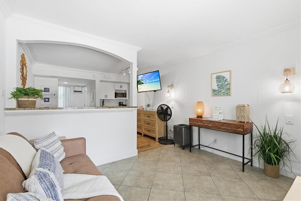 На продажу: $325,000 (1 спален, 1 ванн, 366 Квадратных фут)