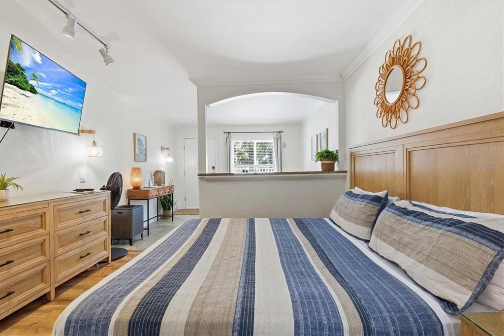 На продажу: $325,000 (1 спален, 1 ванн, 366 Квадратных фут)