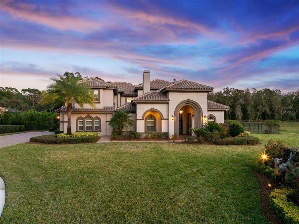 For Sale: $1,949,000 (5 beds, 6 baths, 5458 Square Feet)