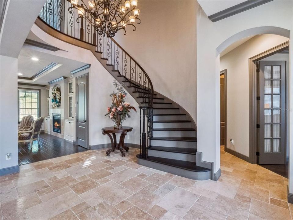 For Sale: $1,949,000 (5 beds, 6 baths, 5458 Square Feet)