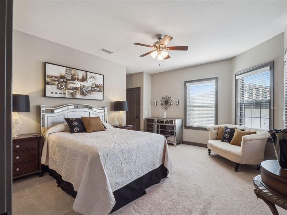 For Sale: $1,949,000 (5 beds, 6 baths, 5458 Square Feet)