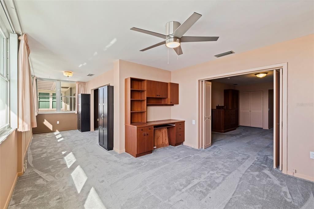 For Sale: $385,000 (2 beds, 2 baths, 1605 Square Feet)