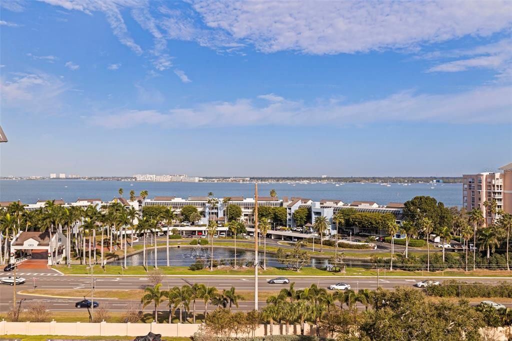 For Sale: $385,000 (2 beds, 2 baths, 1605 Square Feet)