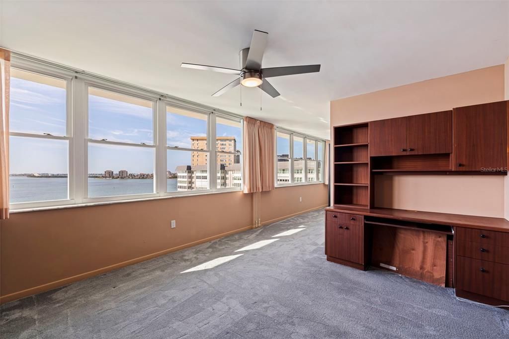 For Sale: $385,000 (2 beds, 2 baths, 1605 Square Feet)