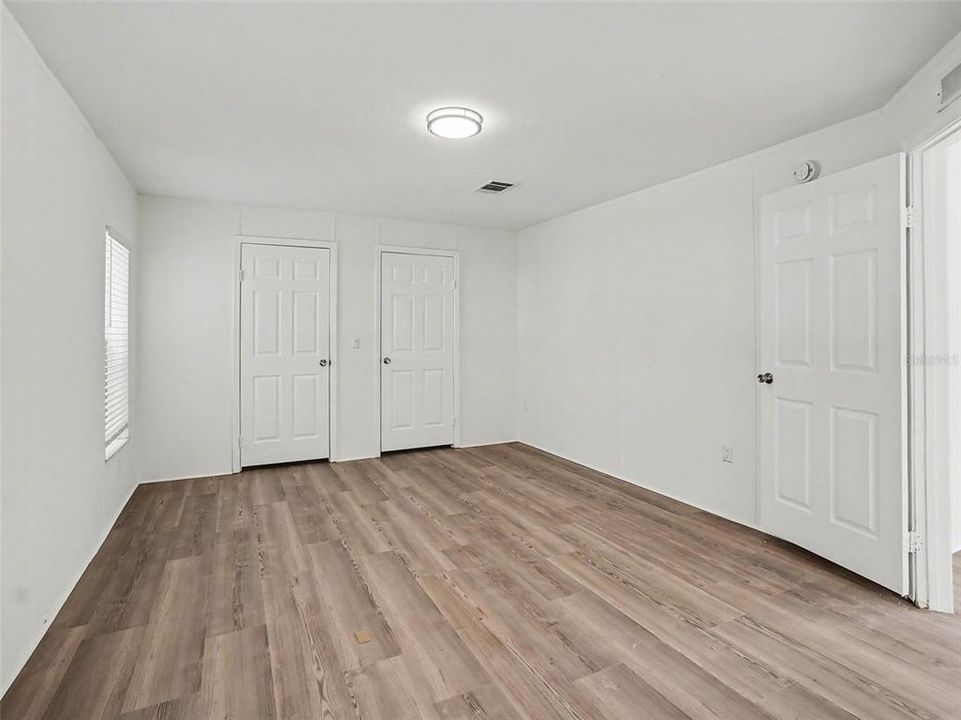 For Sale: $289,900 (3 beds, 2 baths, 1620 Square Feet)