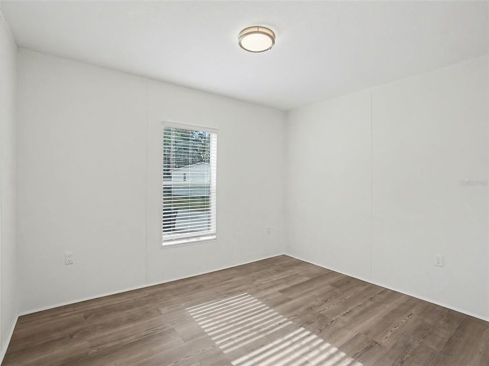 For Sale: $289,900 (3 beds, 2 baths, 1620 Square Feet)