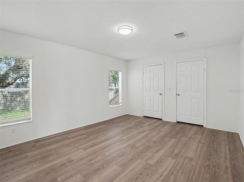 For Sale: $289,900 (3 beds, 2 baths, 1620 Square Feet)