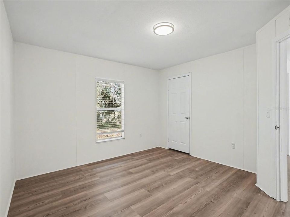 For Sale: $289,900 (3 beds, 2 baths, 1620 Square Feet)