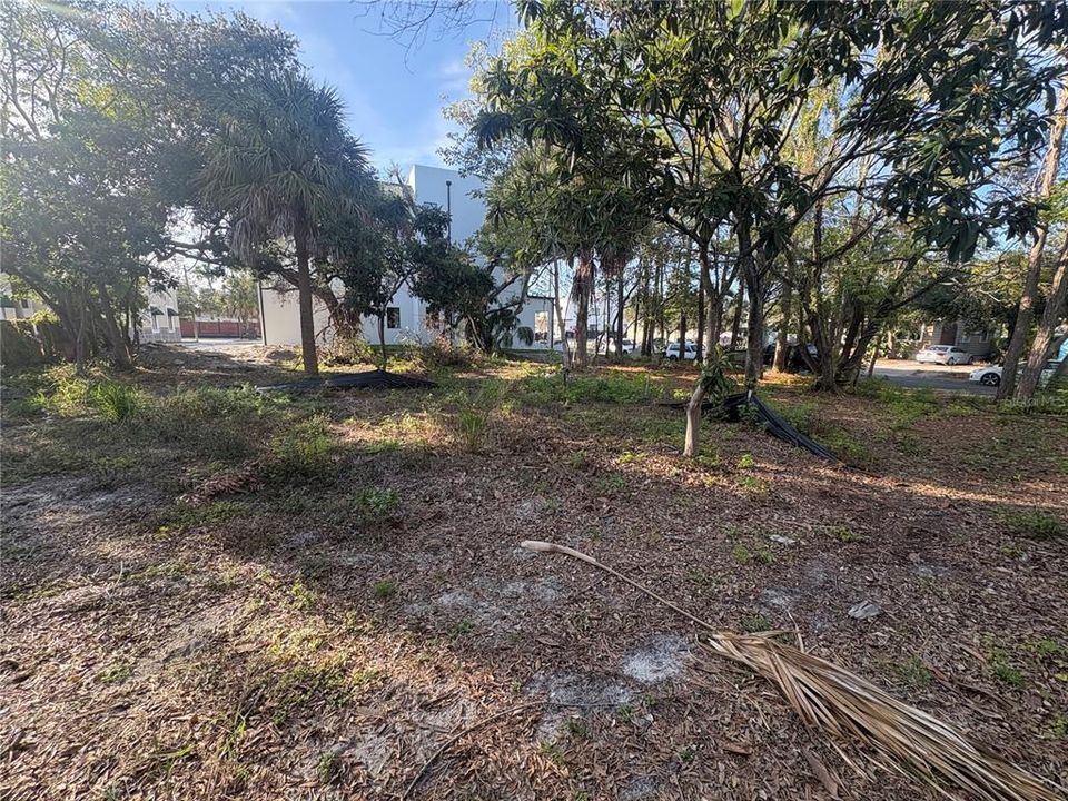 For Sale: $450,000 (0.11 acres)