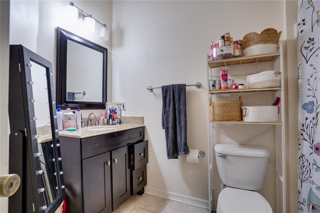 For Rent: $1,800 (2 beds, 2 baths, 1260 Square Feet)