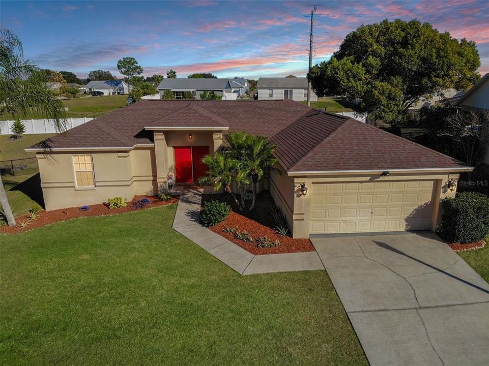 For Sale: $309,900 (3 beds, 2 baths, 1529 Square Feet)