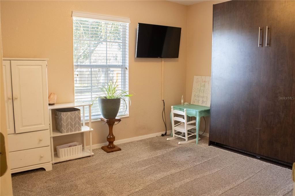 For Sale: $309,900 (3 beds, 2 baths, 1529 Square Feet)