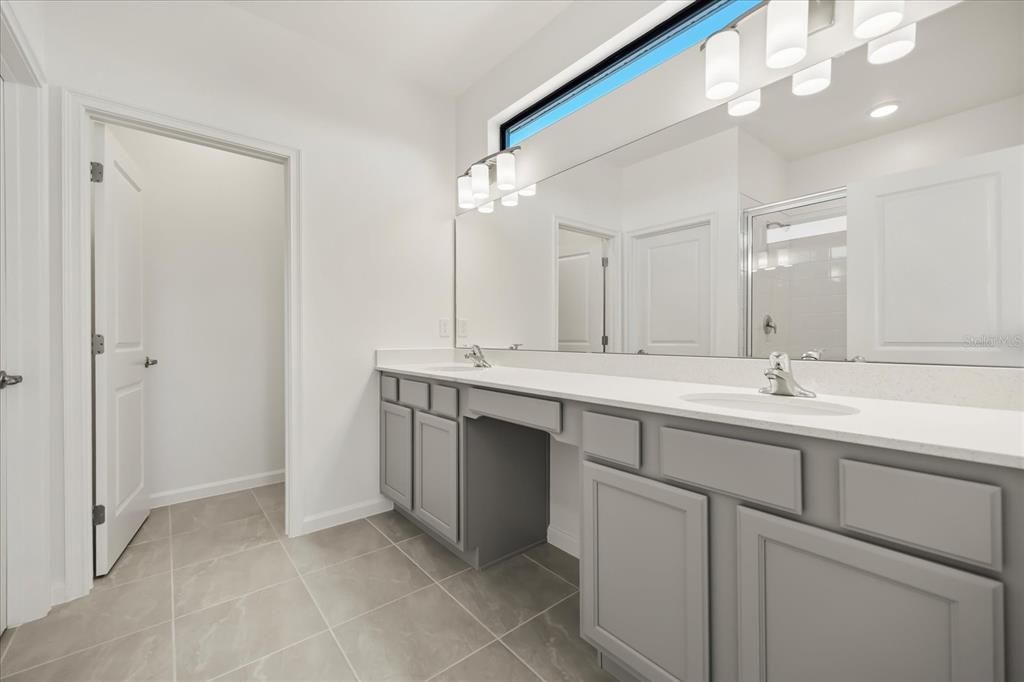 待售: $2,390,000 (12 贝兹, 11 浴室, 6001 平方英尺)