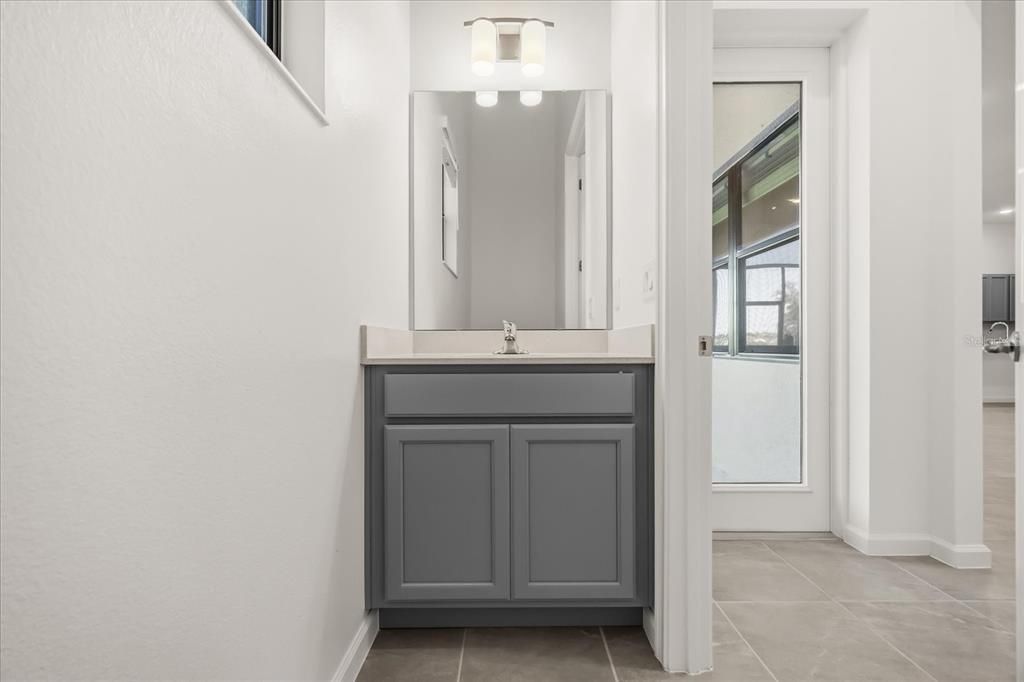 待售: $2,390,000 (12 贝兹, 11 浴室, 6001 平方英尺)