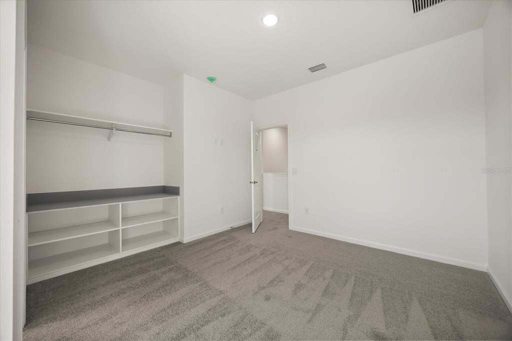 待售: $2,390,000 (12 贝兹, 11 浴室, 6001 平方英尺)