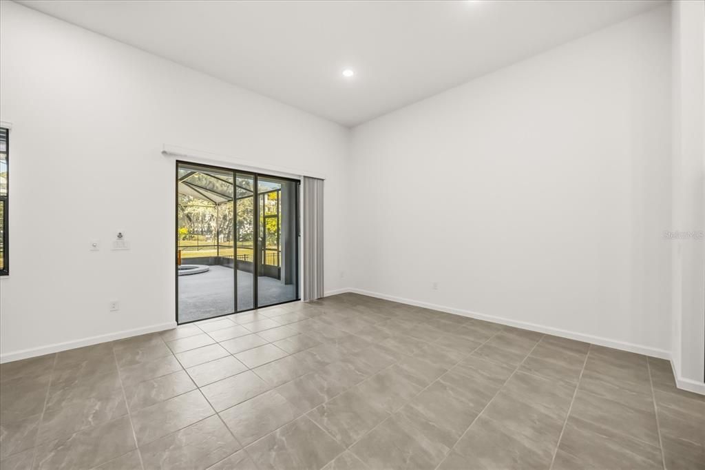 待售: $2,390,000 (12 贝兹, 11 浴室, 6001 平方英尺)