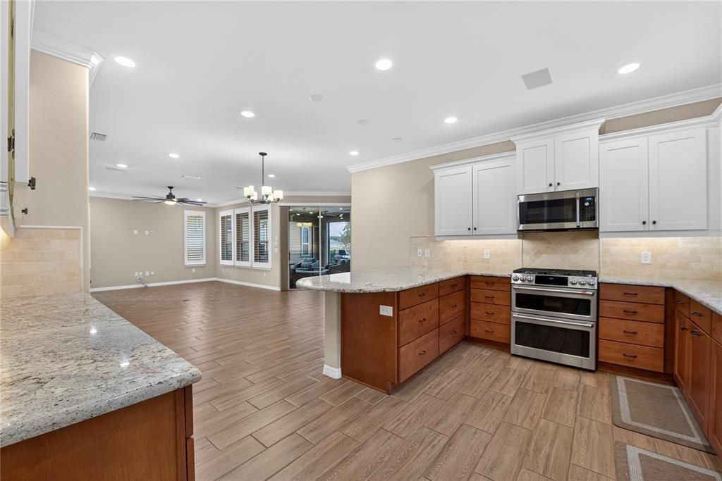 En Venta: $445,000 (2 camas, 2 baños, 1856 Pies cuadrados)