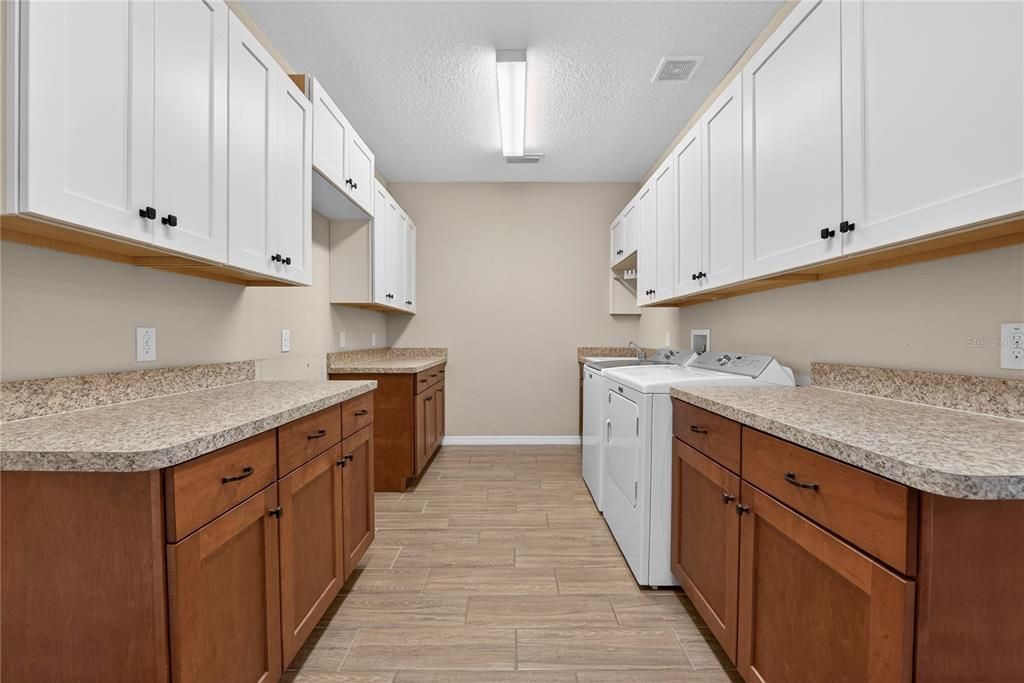 En Venta: $445,000 (2 camas, 2 baños, 1856 Pies cuadrados)