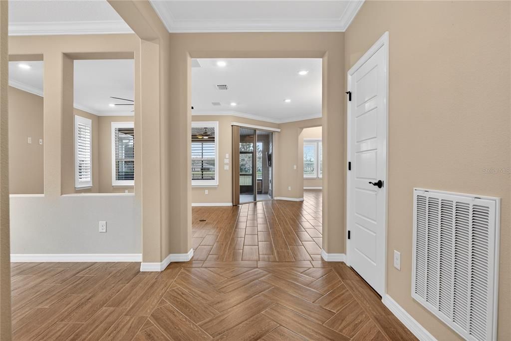 En Venta: $445,000 (2 camas, 2 baños, 1856 Pies cuadrados)