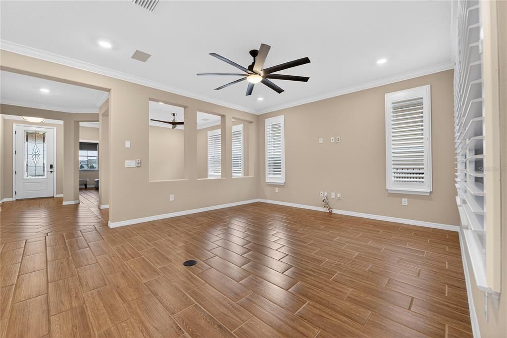 En Venta: $445,000 (2 camas, 2 baños, 1856 Pies cuadrados)